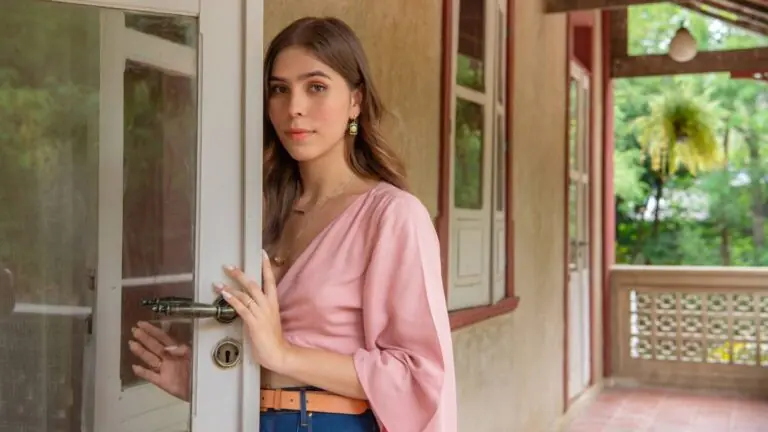 Na 1ª versão, Buba fica com quem em Renascer?