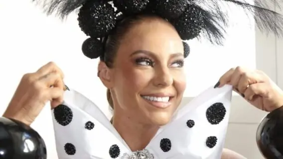 Qual a escola de samba Paolla Oliveira? Atriz desfila hoje na Sapucaí