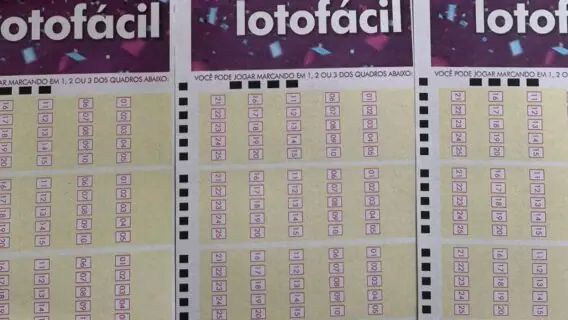 Resultado da Lotofácil 3182 de quinta e ganhadores (15/08/2024)