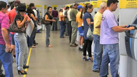 Quando cai o quinto dia útil de outubro de 2024? Mês tem feriado