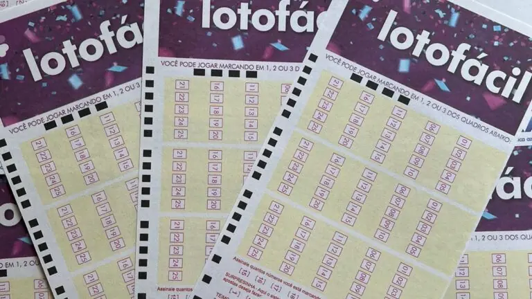 Saiu: Resultado da Lotofácil 3215 e ganhadores ao vivo (8/10)