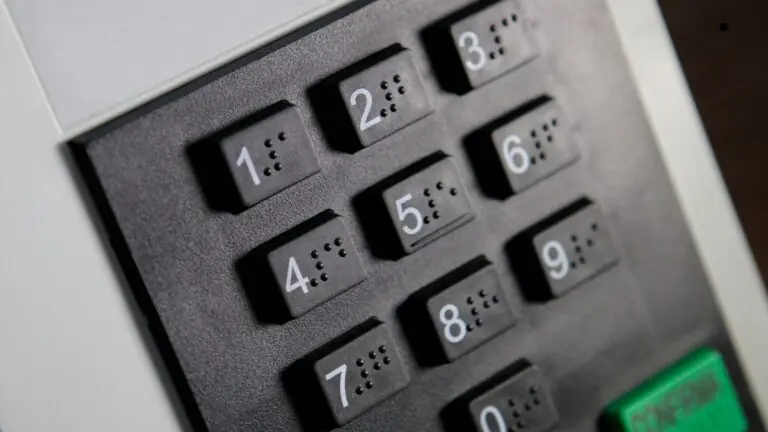 Em quem votar primeiro: vereador ou prefeito? Ordem na urna eletrônica hoje