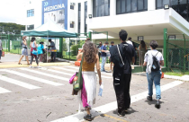Que horas fecha o portão do Enem hoje (03/11/2024) Que horas fecha os portões do Enem