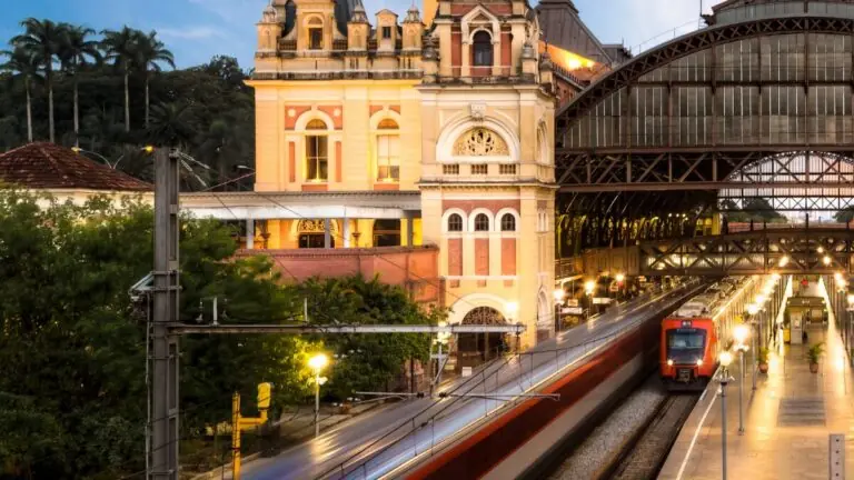 Tarifa do metrô e ônibus em SP mais cara a partir de janeiro