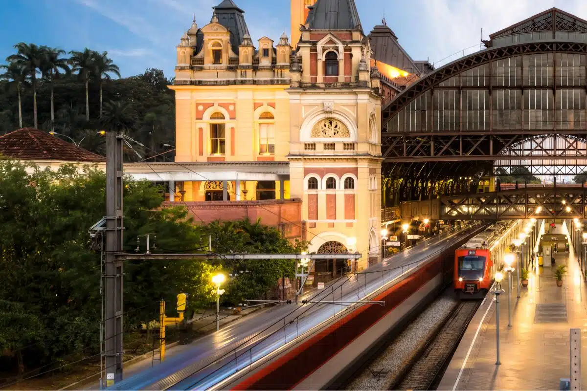 Aumento da tarifa de ônibus e metrô