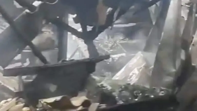 Incêndio atinge prédio em São Paulo e destrói supermercado