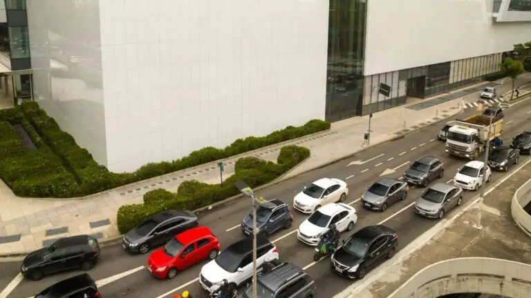Prefeitura suspende rodízio de carros em São Paulo no Carnaval de 2025