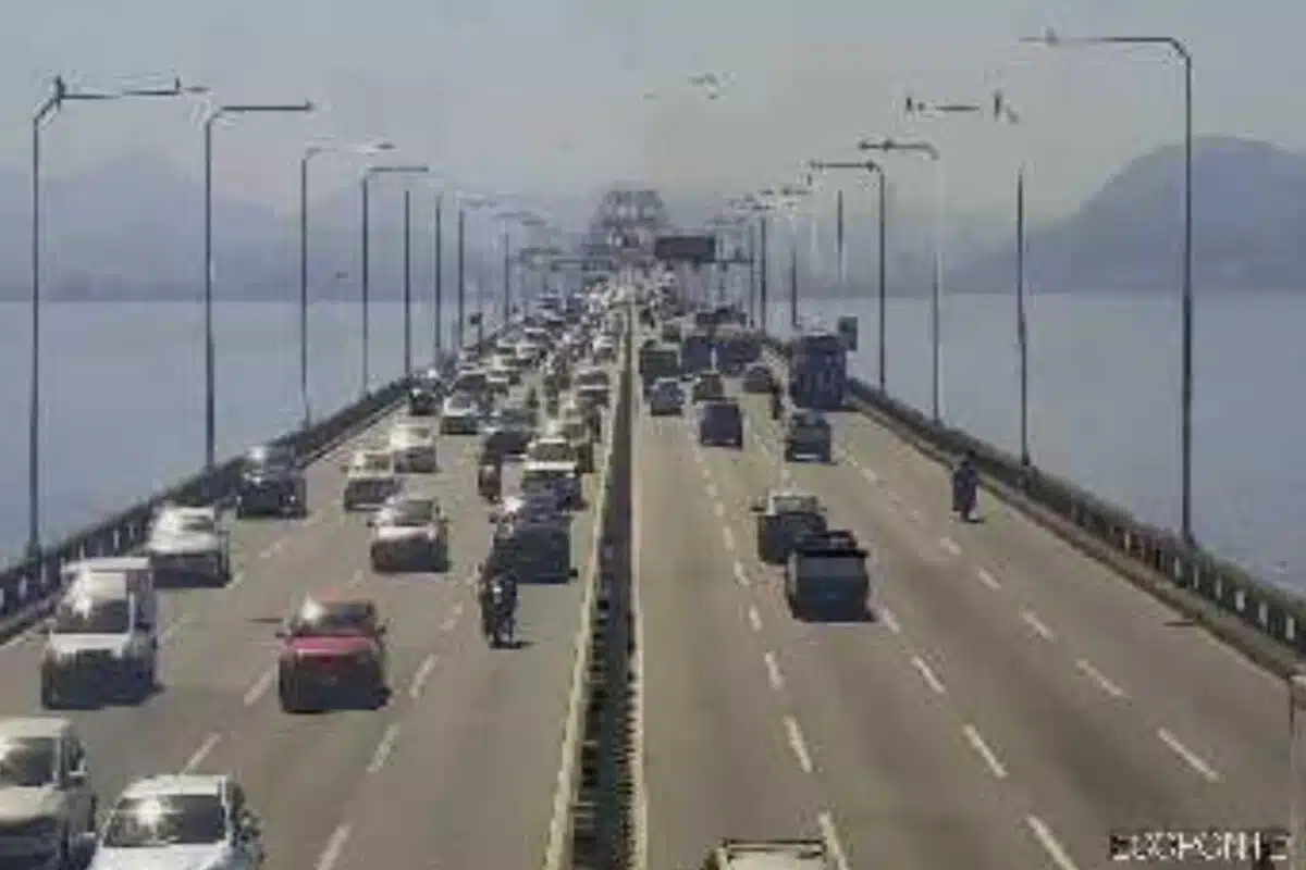 Ponte Rio-Niterói trânsito