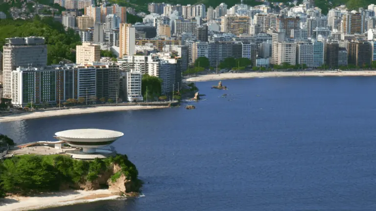 Concurso ION Niterói 2025 tem salário de R$ 12 mil para advogado