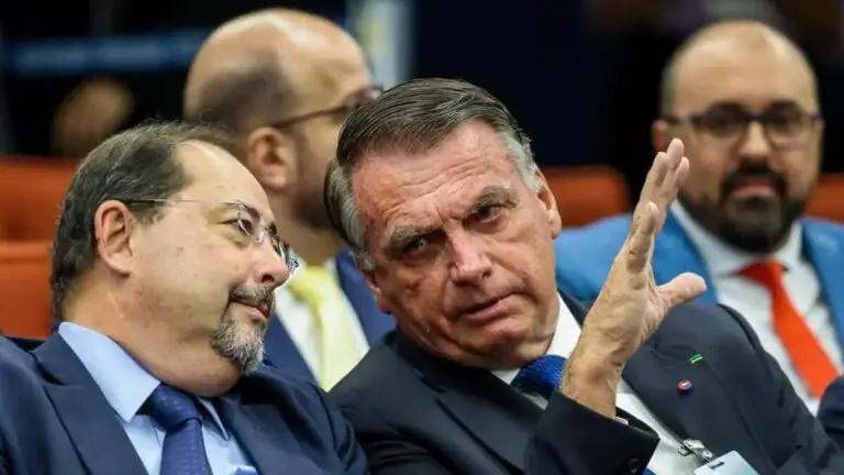 Que horas começa o julgamento do Bolsonaro à tarde