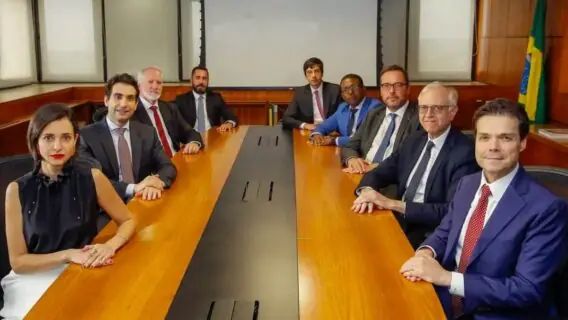 Copom eleva Selic em 1 ponto, para 14,25% ao ano