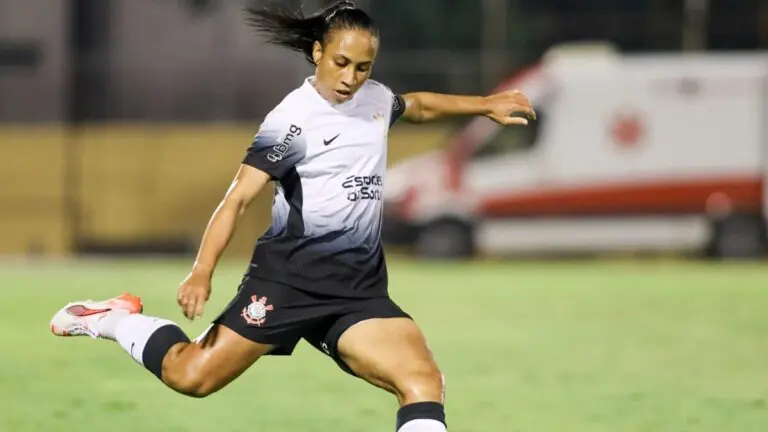 Jogo das Brabas: onde vai passar Corinthians feminino hoje (15/3)