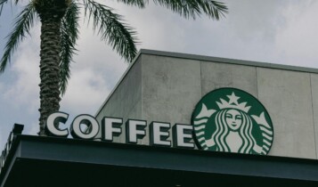 pessoas que nasceram pobres e ficaram ricas