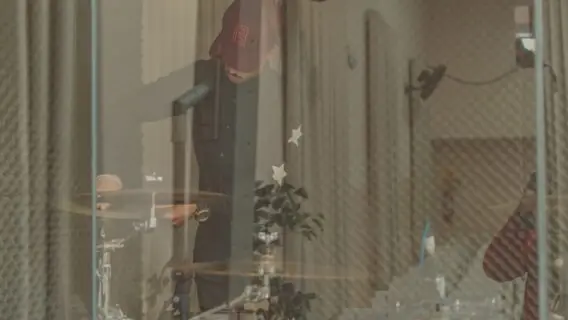 Como criar um quarto com isolamento acústico eficiente