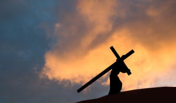 Mensagem Sexta-Feira Santa: frases e versículos da Paixão de Cristo 2026 Mensagem Sexta-Feira Santa