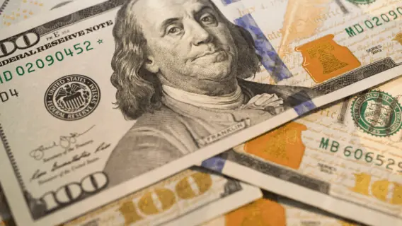 Dólar hoje (16/04): moeda vai a R$ 5,9 com incertezas sobre tarifas dos EUA