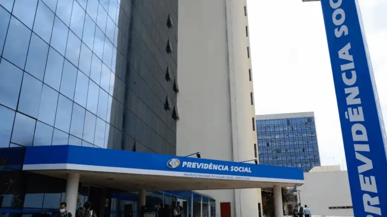 Quando vai sair o décimo terceiro dos aposentados do INSS em 2025 por Lula