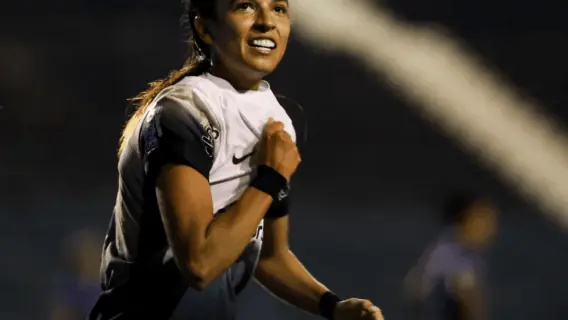 Jogo das Brabas agora: onde vai passar Corinthians feminino x São Paulo (26/4)