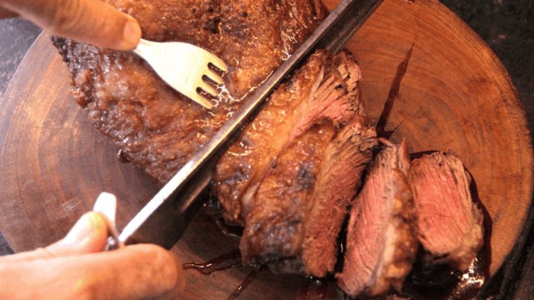9 carnes baratas para substituir a picanha no churrasco