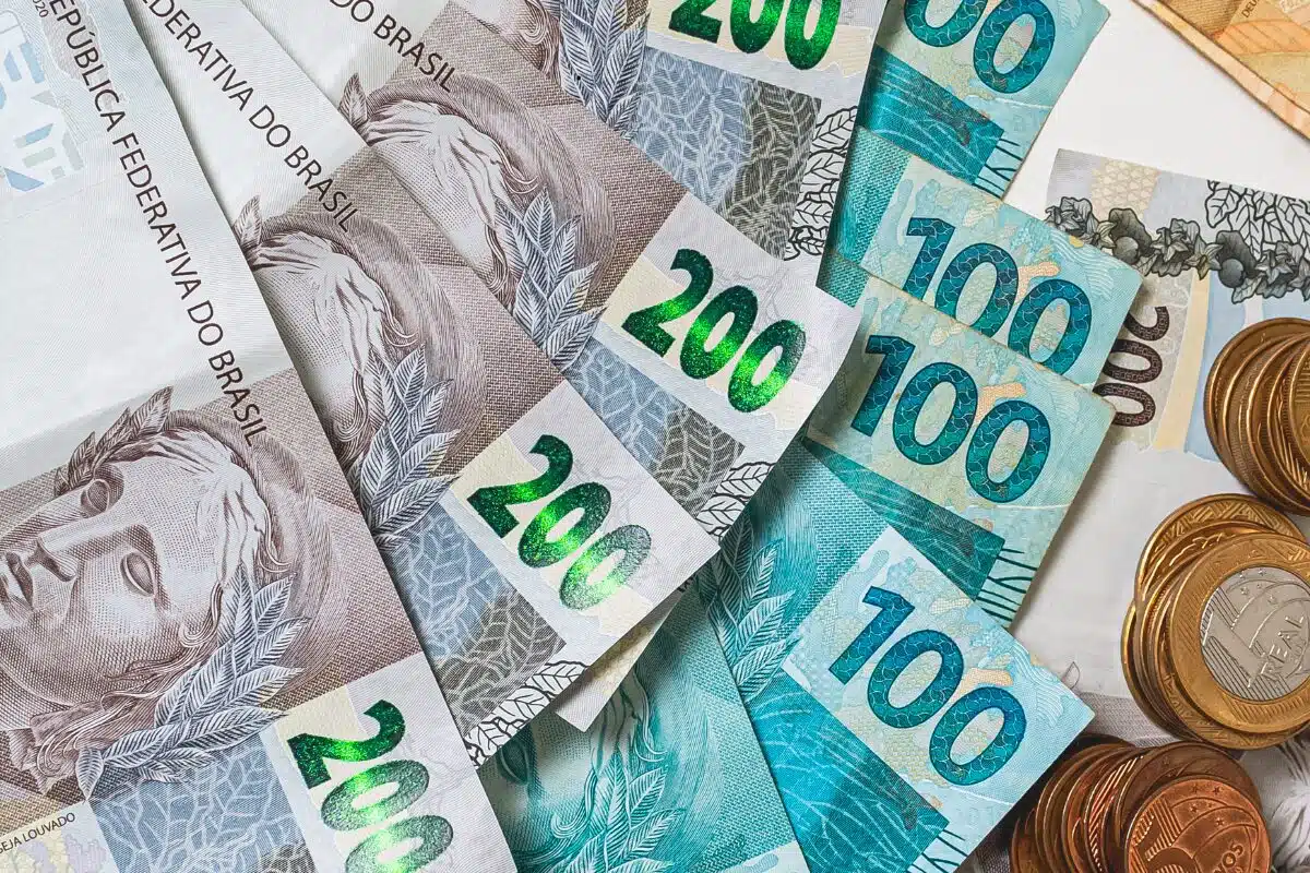 Novo auxílio de 400 reais