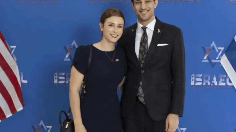 Casal de funcionários da embaixada de Israel é morto por atirador