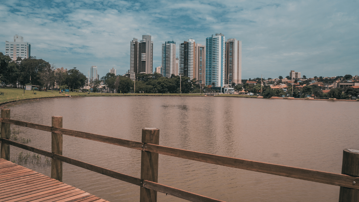 Frente fria chega em Campo Grande trazendo chuva e frio de 14ºC frete fria cg 1