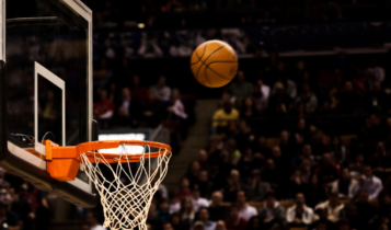 Onde assistir Warriors x Rockets