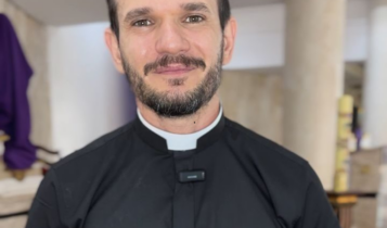 Quem é o Padre Patrick
