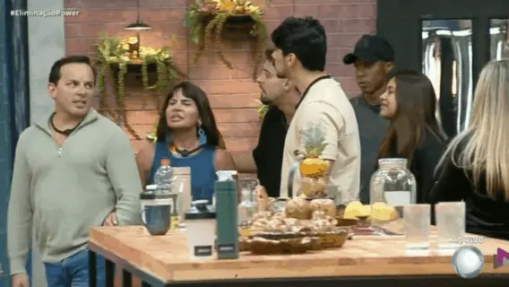 Gretchen saiu do Power Couple? Volta de casal gera confusão