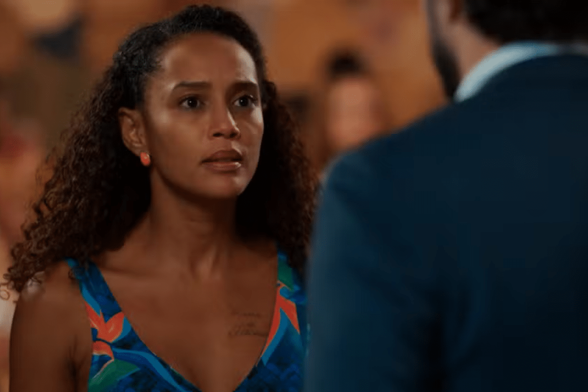 Heleninha e Ivan ficam juntos e Raquel se arrepende tarde demais vale tudo