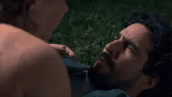 Heleninha e Ivan ficam juntos e Raquel se arrepende tarde demais