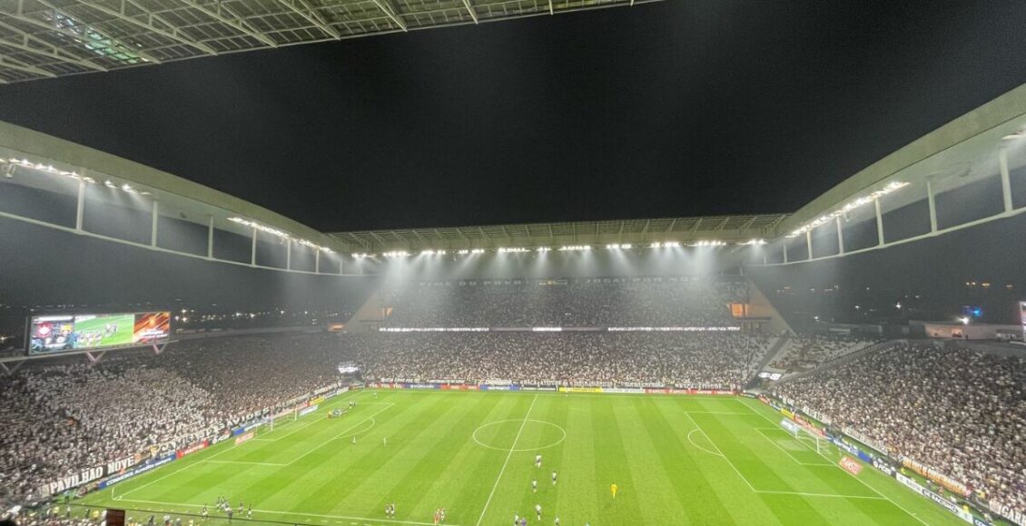 Onde vai passar o jogo do Corinthians hoje e escalação