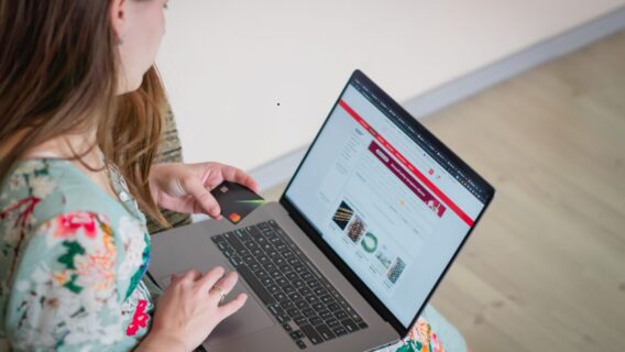 Os novos hábitos do consumidor brasileiro no ambiente digital