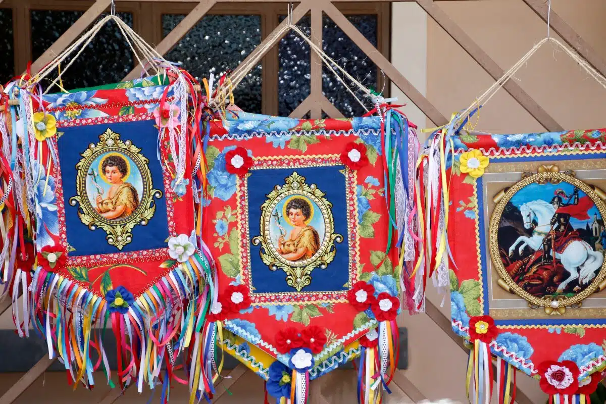 oração de São João para ficar invisível aos olhos dos inimigos