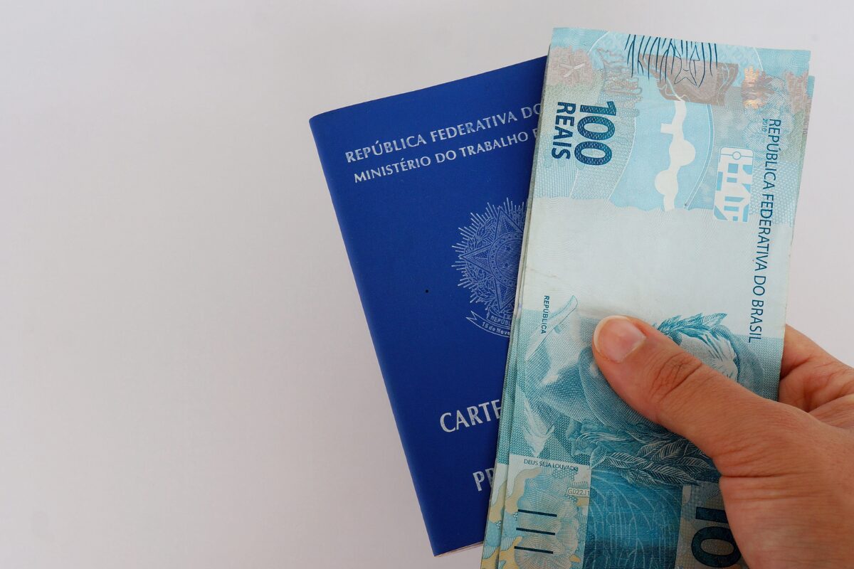 quinto dia util de julho 2025