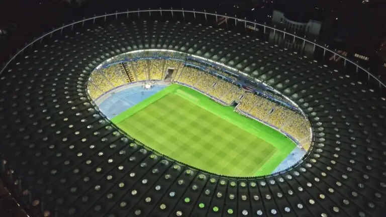 Ao vivo: onde assistir sorteio da fase de grupos da Champions League hoje