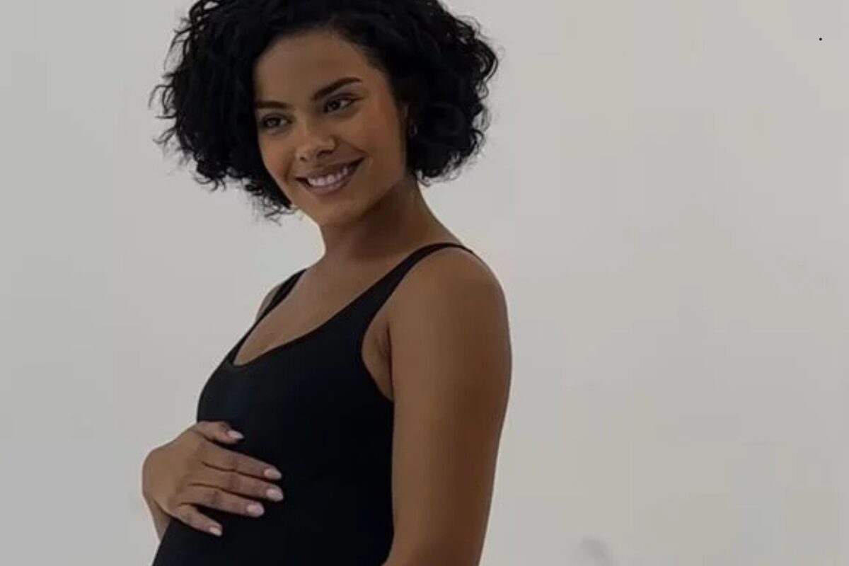 Quem é o pai do filho de Maria de Fátima em Vale Tudo