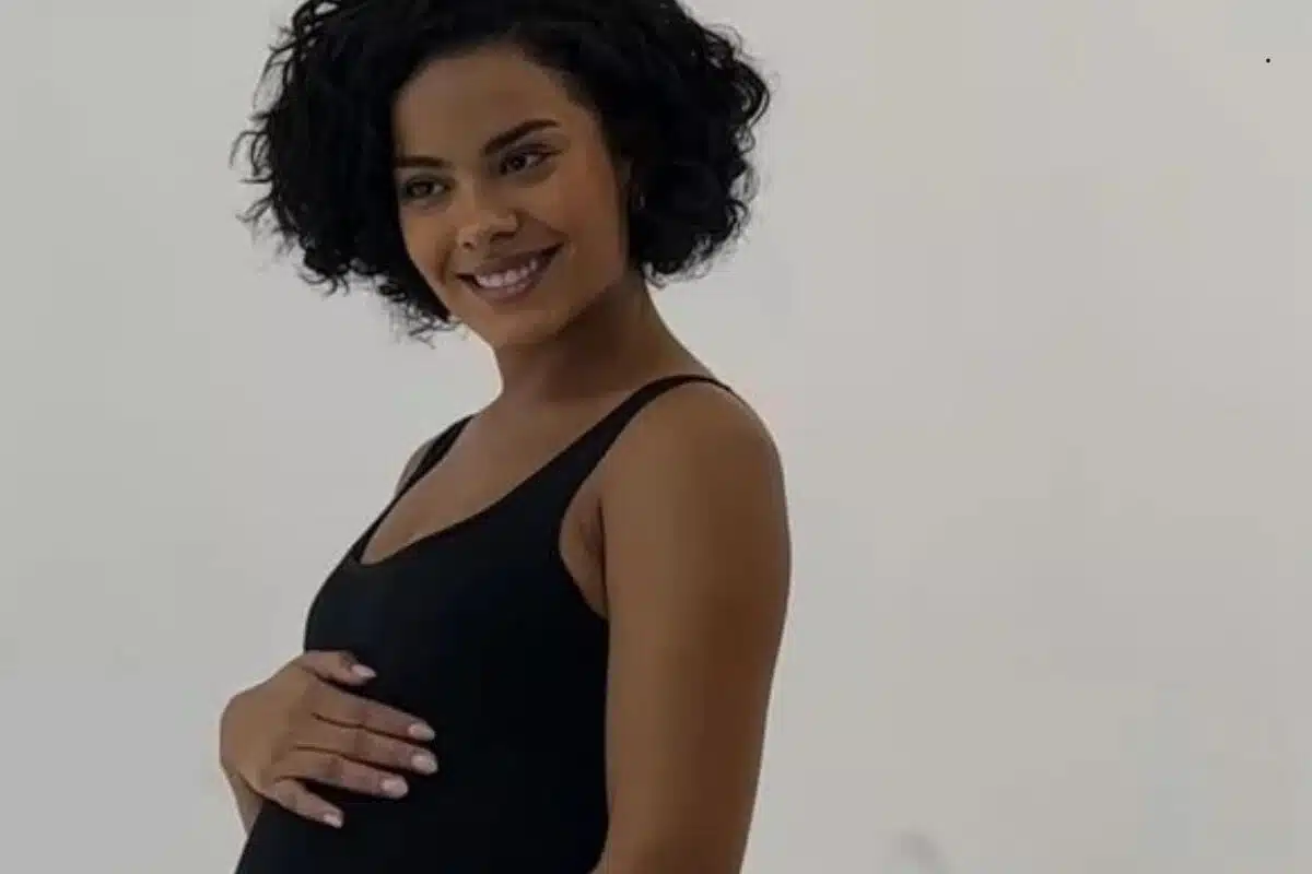 Quem é o pai do filho de Maria de Fátima em Vale Tudo