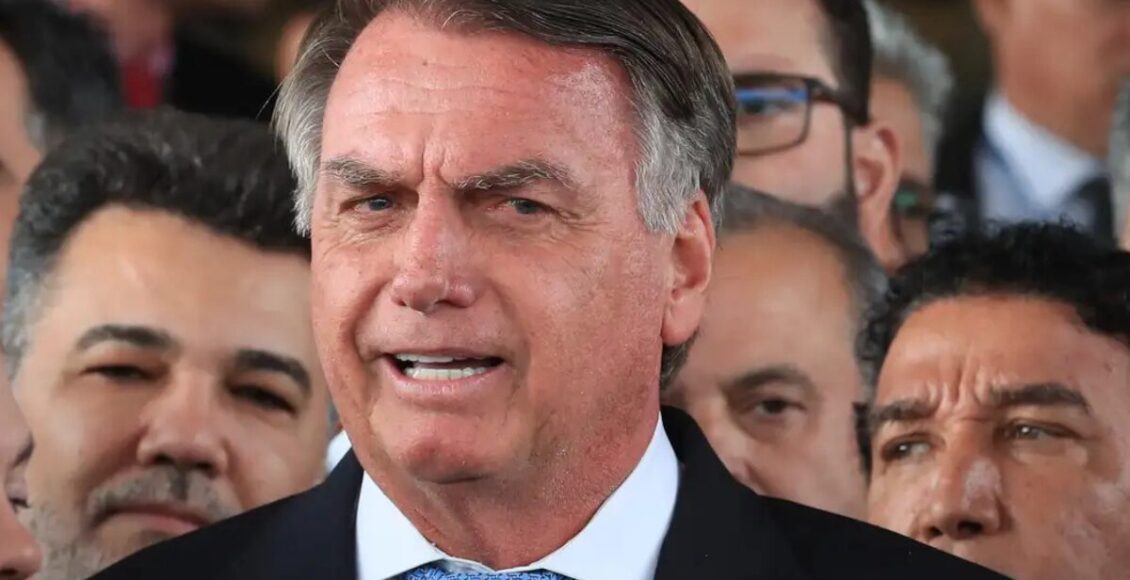 Maioria dos brasileiros culpam família Bolsonaro por tarifaço de Trump