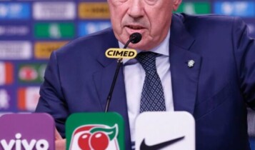 Ancelotti escalação