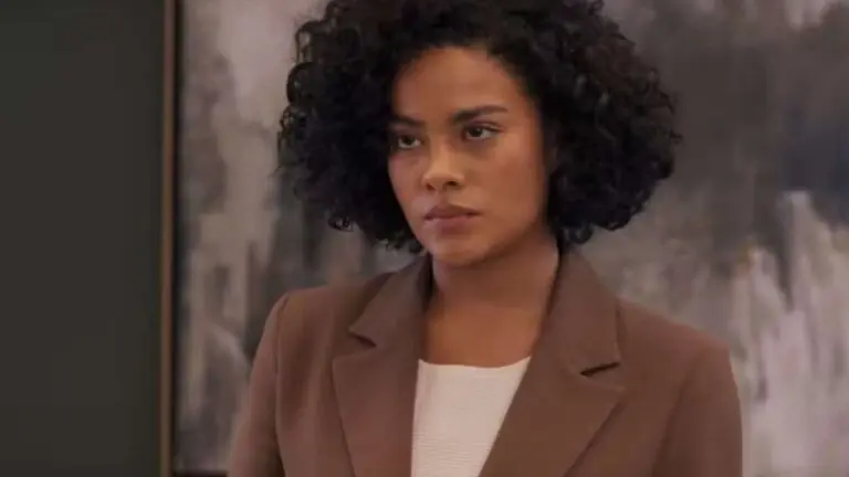 Maria de Fátima perde o bebê após se jogar da escada em Vale Tudo?