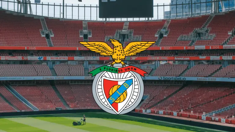 E qual canal vai passar o jogo do Benfica x Arouca hoje
