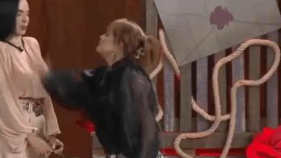 Gaby Spanic é expulsa de A Fazenda 17 após tapa na cara