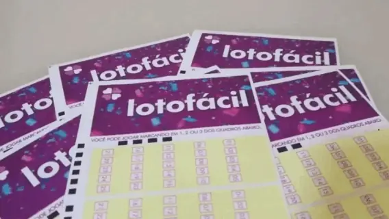 Ninguém acerta o resultado da Lotofácil 3526 e prêmio acumula