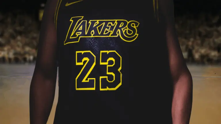 Onde assistir Lakers x Kings hoje e se LeBron James joga hoje