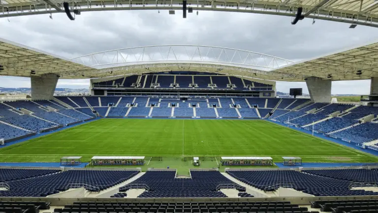 Onde assistir o jogo do Bayer Leverkusen x PSG e palpite (21/10/25)