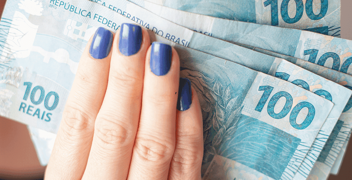 quem precisa devolver Auxílio Emergencial