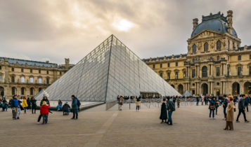 assaltos no Museu do Louvre