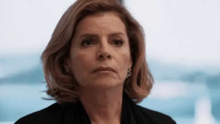 Resumo de Vale Tudo hoje tem enterro de Odete Roitman (08/10)