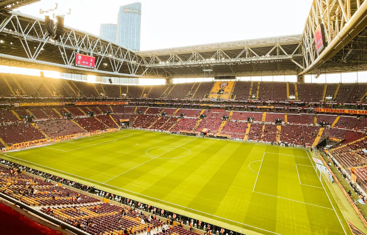 onde assistir o jogo do Benfica hoje